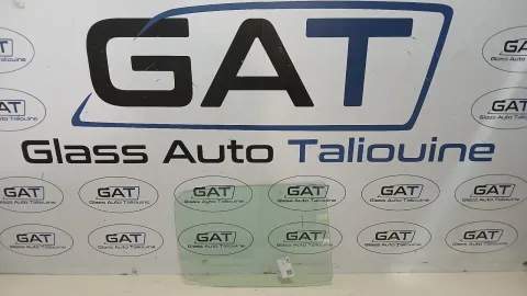Photo GAT : Glace latérale droite TOYOTA HILUX PICKUP 2004-, référence PFA0700