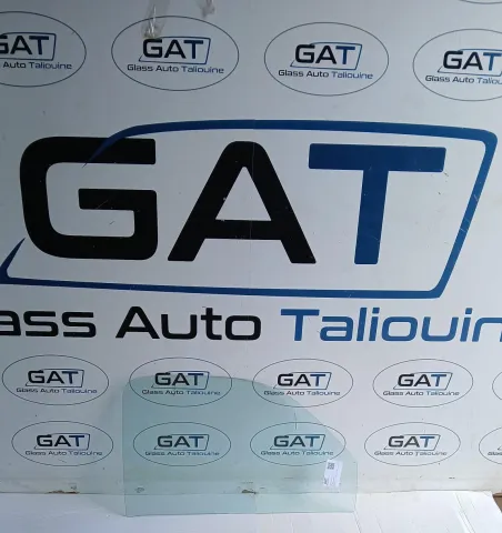 Photo GAT : Glace latérale droite TOYOTA HILUX PICKUP 1997-04, référence PFA0687