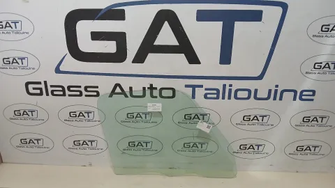 Photo GAT : Glace latérale droite HYUNDAI HD65, référence PFA4143