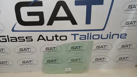 Photo GAT : Glace latérale gauche VOLKSWAGAN CADDY VAN 2004-15, référence PFA4278