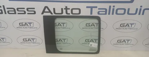 Photo GAT : Glace latérale droite VOLKSWAGAN CADDY VAN 2004-15, référence 8581RGSV4RD