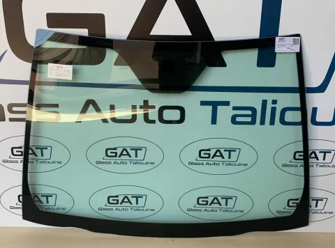 Photo GAT : Pare-brise TOYOTA YARIS/VITZ XP130 HBK 2011-19, référence PFA2103