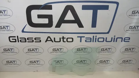 Photo GAT : Glace latérale gauche PEUGEOT 208 HBK 2019-, référence PFA5959