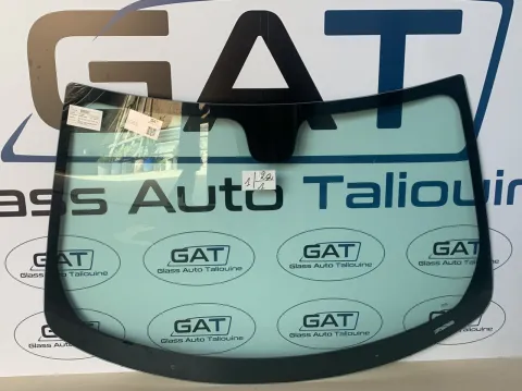 Photo GAT : Pare-brise FIAT TIPO 5D HATCHBACK 2016-, référence PFA4988