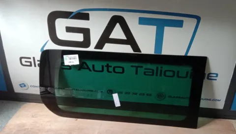 Photo GAT : Custode droite CITROEN JUMPY II / FIAT SCUDO II / PEUGEOT EXPERT II / TOYOTA PROACE 2007-, référence 6553RGDVSRQ1J