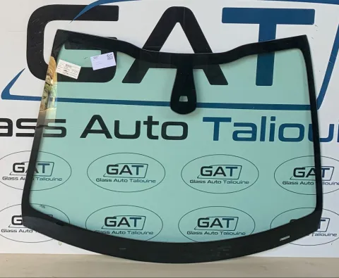 Photo GAT : Pare-brise PEUGEOT 208 HBK/SUV 2012-18, référence SO000267