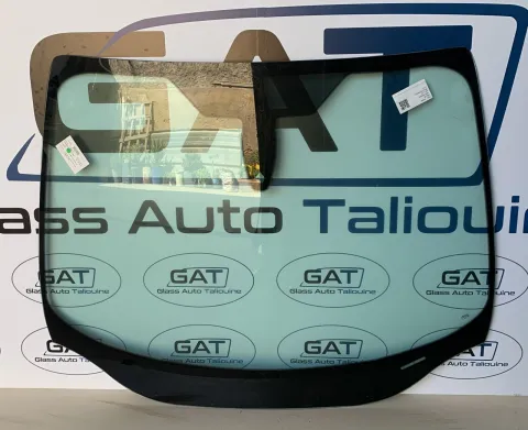 Photo GAT : Pare-brise FORD FOCUS HBK/SEDAN 2011-18, référence PFA5732