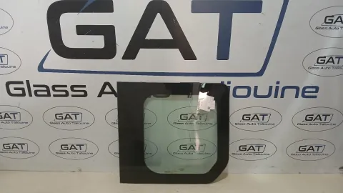 Photo GAT : Lunette arrière GAZELLE 2023-, référence PFA5588