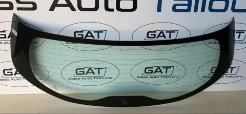 Photo GAT : Lunette arrière KIA CARENS 2013, référence 3703152020