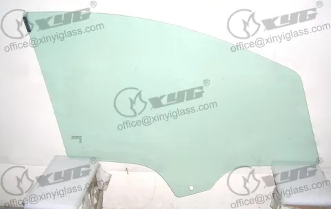Photo GAT : Glace latérale gauche FIAT GRANDE PUNTO HBK 2005-18 /LINEA SEDAN 07-18, référence PFA4040