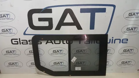 Photo GAT : Glace latérale gauche IVECO DAILY VAN 2014, référence PFA5048
