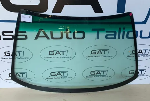 Photo GAT : Pare-brise FEU VERT DAIHATSU CHARADE, référence PFA2102