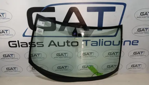 Photo GAT : Pare-brise Mitsubishi Outlander SUV 2007-, référence 5680AGNHM1B