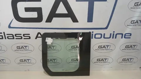 Photo GAT : Lunette arrière GAZELLE 2023-, référence PFA5589