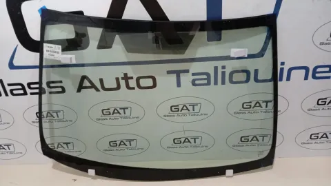 Photo GAT : Pare-brise TOYOTA AVENSIS SUV 2009-, référence 8379AGSZ