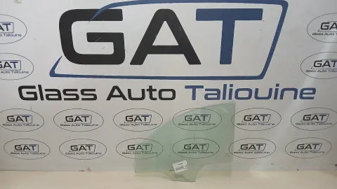 Photo GAT : Glace latérale gauche MAHINDRA KUV100 5DMINI SUV 2016, référence IN-KUV100FD/LH