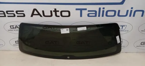 Photo GAT : Lunette arrière VOLKSWAGAN TOURAN 2010-15, référence 8577BYPMI1J