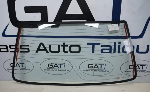 Photo GAT : Lunette arrière PEUGEOT 205 HBK 1983-98, référence PFA4053