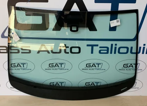Photo GAT : Pare-brise VOLKSWAGAN TOURAN 2003-15, référence PFA1115