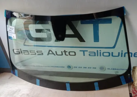 Photo GAT : Pare-brise BMW 1-SERIES F40 5D HATCHBACK 2019-, référence 2496AGAMVZ