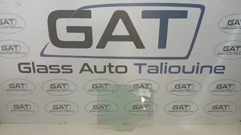 Photo GAT : Glace latérale gauche MAHINDRA KUV100 5DMINI SUV 2016, référence IN-KUV100RD/LH