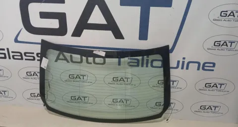 Photo GAT : Lunette arrière BMW S.3 2012 F 30, référence 2465BGSABWZ